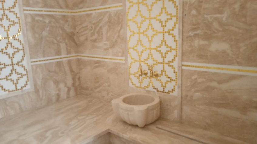 Installation of a turkish bath