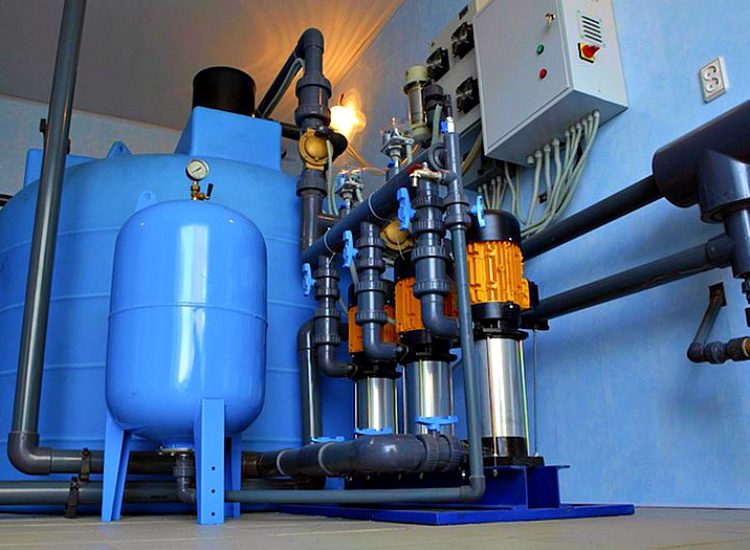 Swimming-Pool-Equipment-Sales