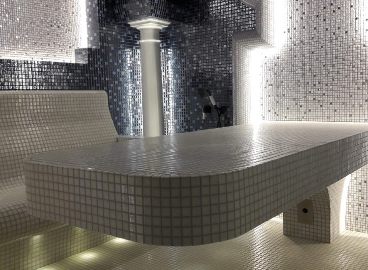 Installation of a turkish bath