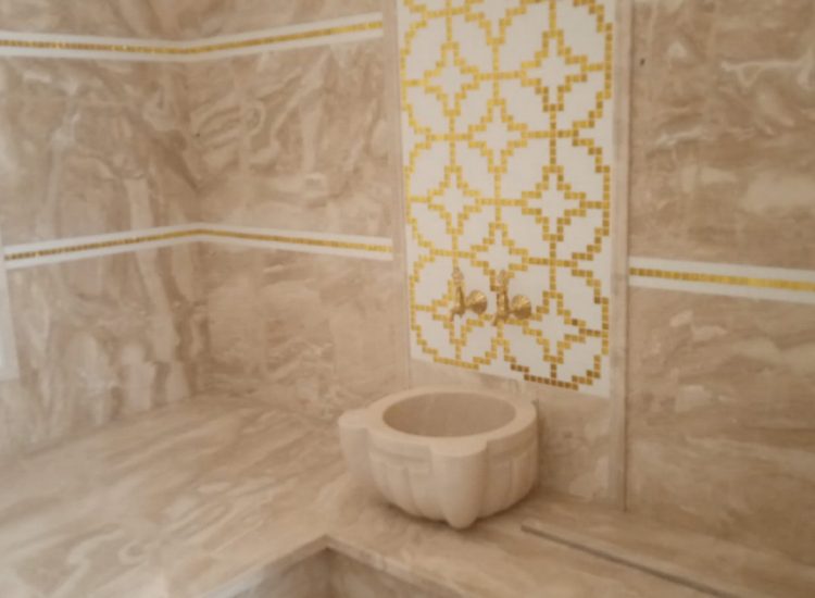 Installation of a turkish bath