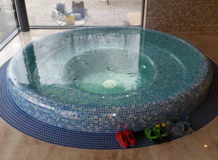 Installation of a spa complex